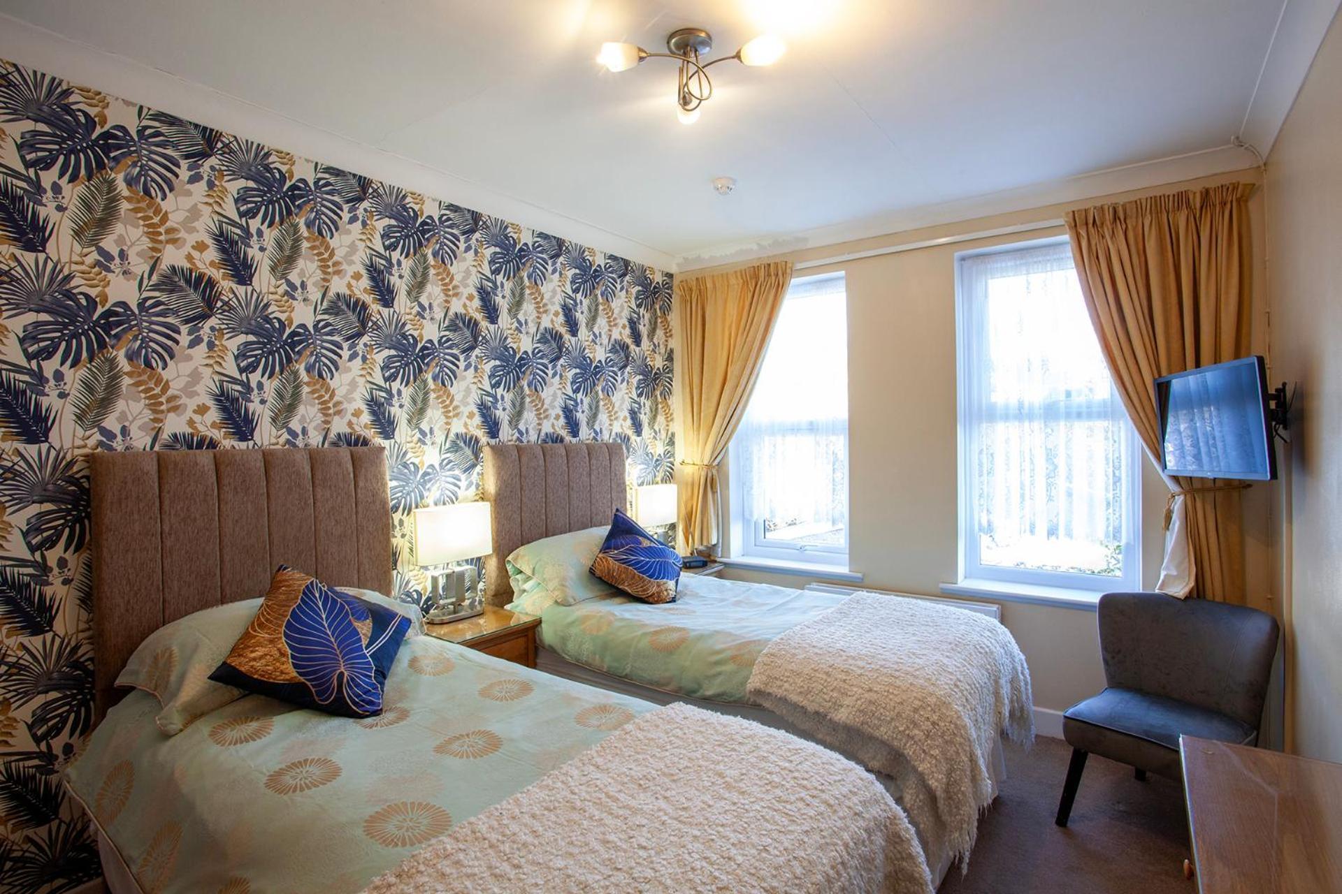 Amberlea Guest House 斯沃尼奇 外观 照片
