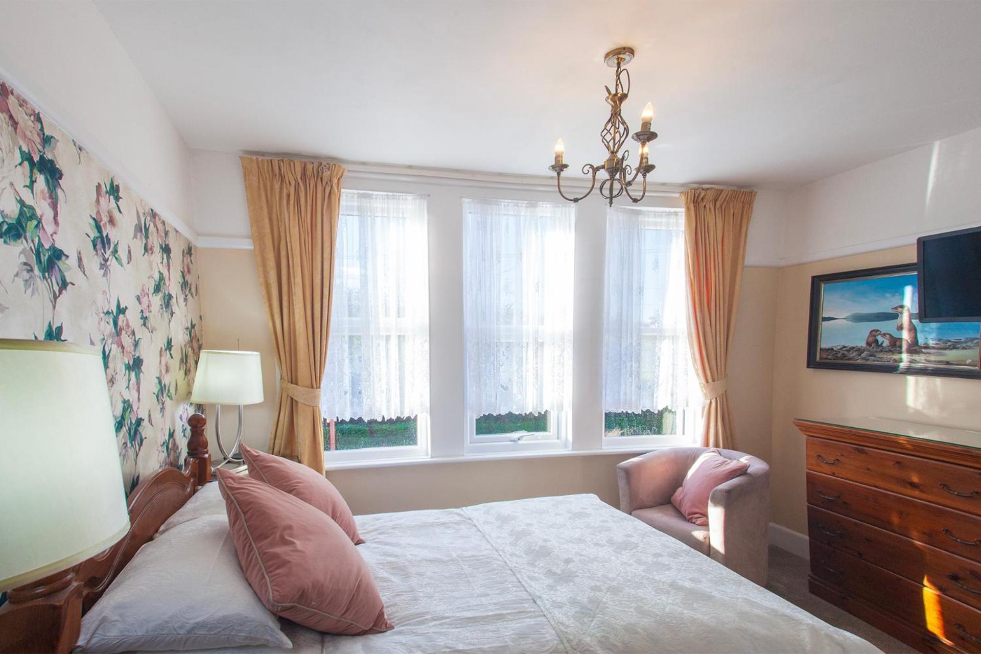 Amberlea Guest House 斯沃尼奇 外观 照片